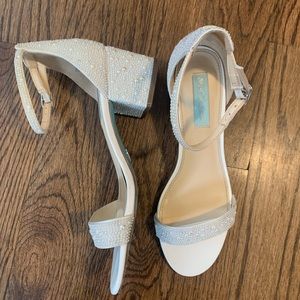 Betsey Johnson Mari Heel